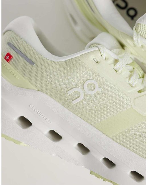 On Shoes White Cloudrunner 3 Running Trainers
