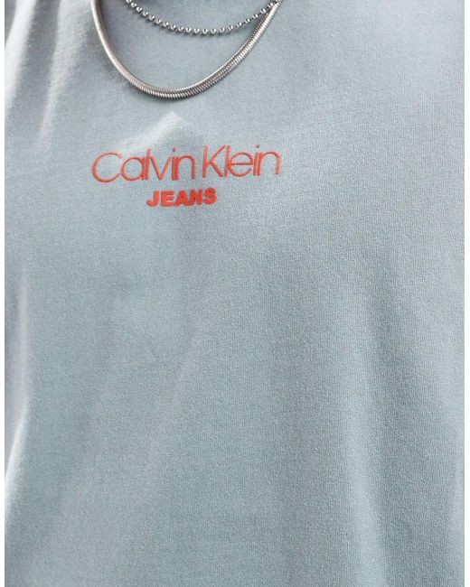 Camiseta Azul Lavado Con Logo Pequeño En La Parte Central Del Pecho De Calvin Klein-Verde Calvin Klein de hombre de color Blue