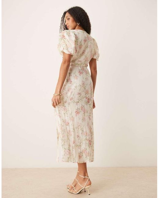 Gina Tricot Natural Puff Short Sleeve V Neck Wrap Tie Front Midi Dress