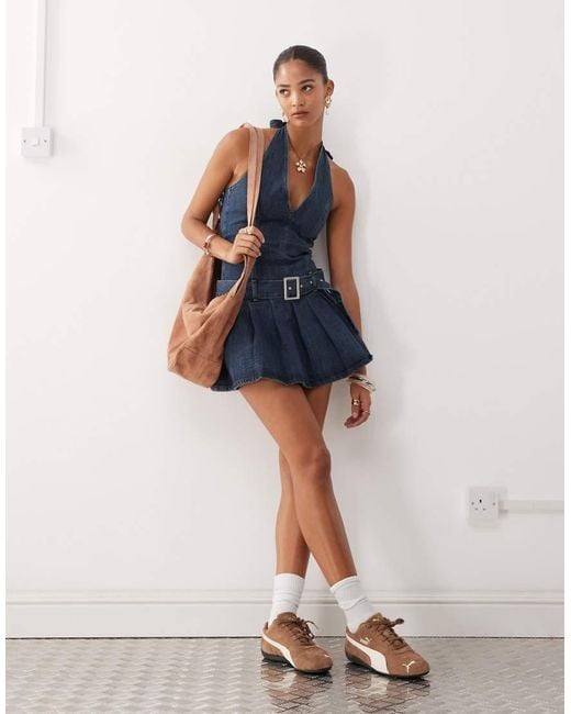 sachin and babi light blue dress MISSGUIDED Halter Neck Backless Belted Box Pleat Denim Mini Dress｜MISSGUIDED main image 1