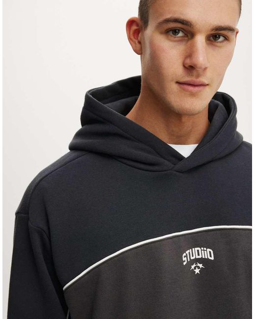 Cotton On Gray Cropped Fit Graphic Hoodie for men