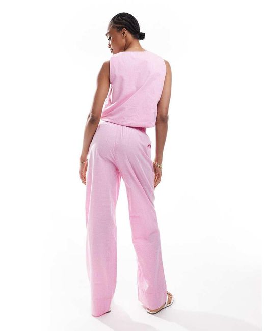 Pantaloni A Fondo Ampio A Quadretti Con Dettaglio Stile Boxer di ONLY in Pink