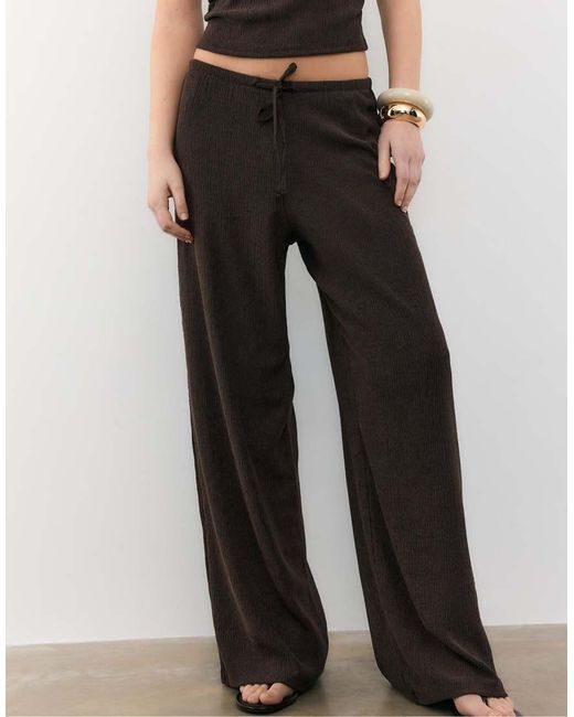 Stradivarius Black Flowing Creased-effect Trousers