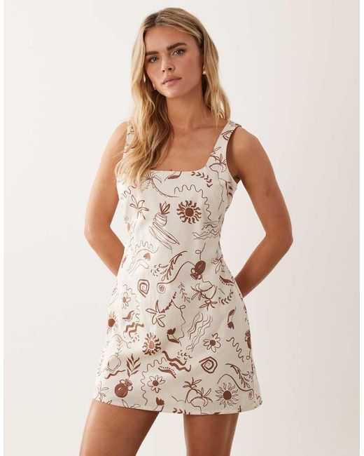 Nobody's Child Petite White Connie Linen Blend Square Neck Shift Mini Dress