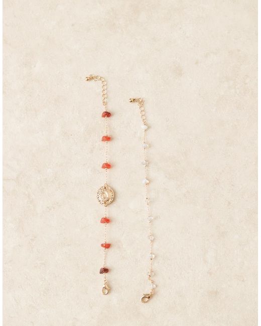 Bracciale Dorato Con Pendenti A Forma Di Conchiglia E Pietre Semipreziose Sintetiche di ASOS in Brown