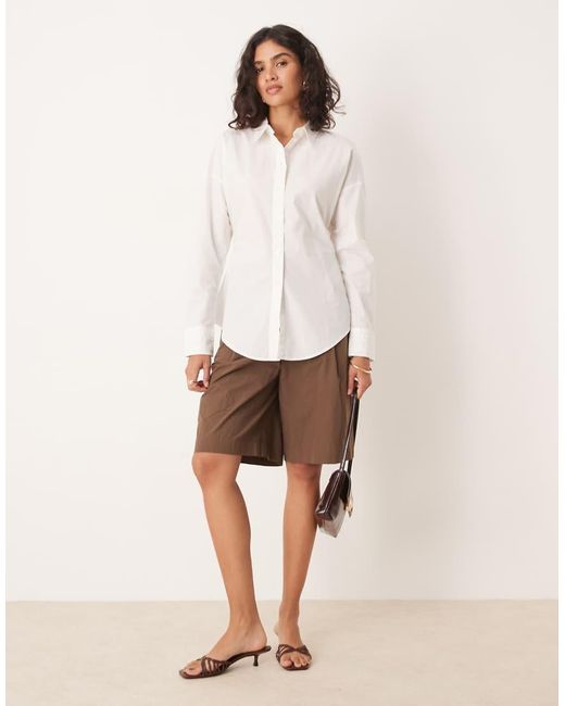 Camicia Stretta di Aware in White