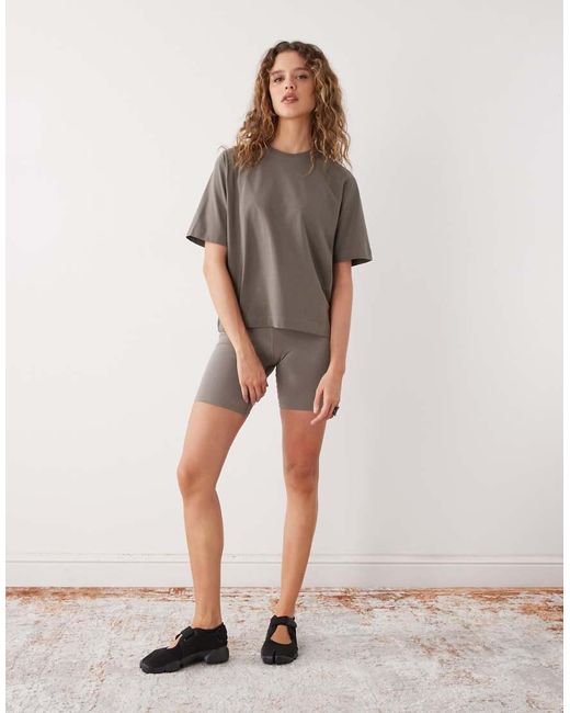 Weekday Jersey Short in het Gray