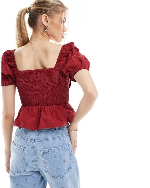 The Frolic Exclusives in het Red