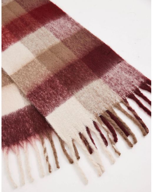 Écharpe douce à carreaux en maille bouclée - crème et bordeaux Vero Moda en coloris Brown