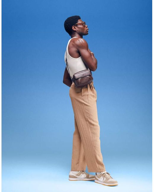 Pantalones De Vestir Claro De Pernera Ancha Con Pinzas Dobles De Tejido Efecto Lino De ASOS de hombre de color Natural