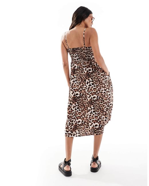 Vero Moda Natural – easy – gesmoktes, knöchellanges umstands-trägerkleid mit leopardenmuster