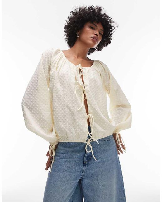 TOPSHOP Top Met Rimpeleffect En Gestrikte Voorkant in het Natural