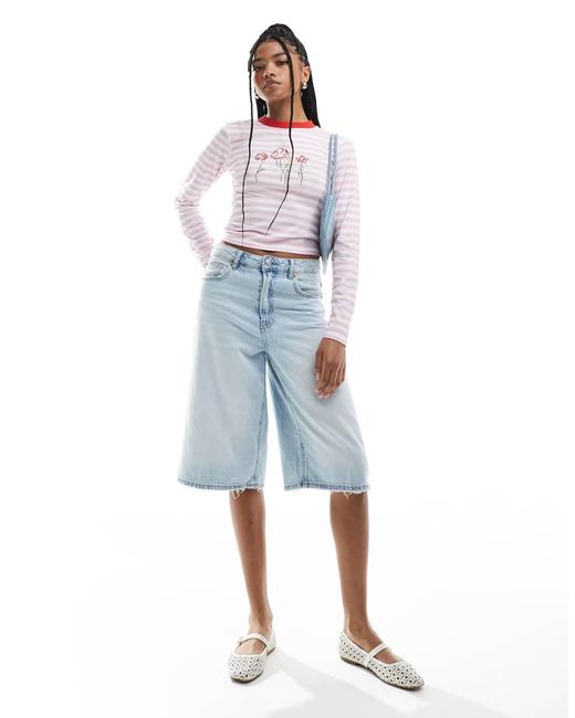 Top Aderente A Righe Con Ricamo Floreale E Bordi A Contrasto di ASOS in Pink