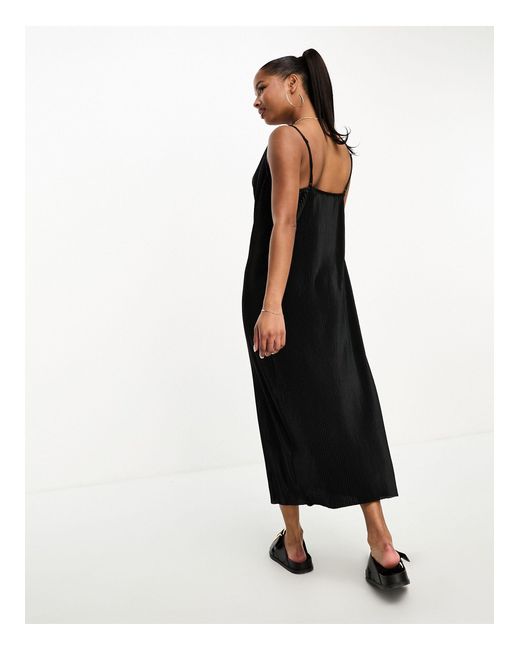 Petite - robe plissée longue à bretelles fines et col bénitier Threadbare en coloris Black
