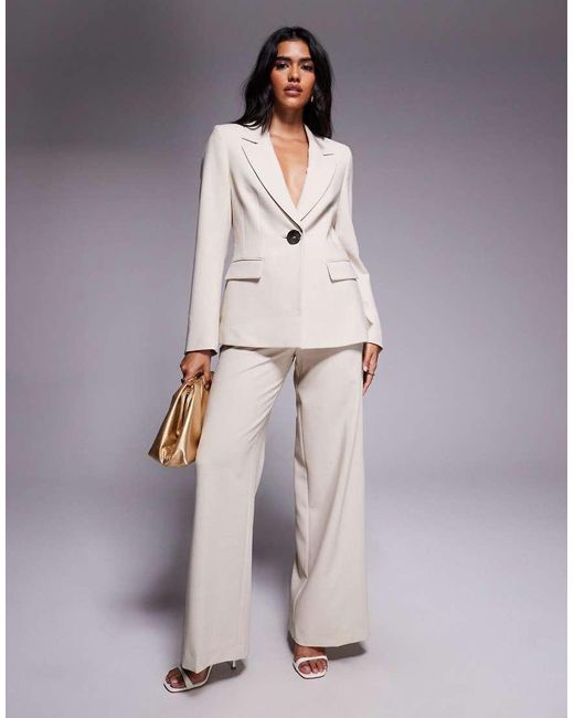 Blazer Da Abito Con Bottone Color Oro di Forever New in Natural