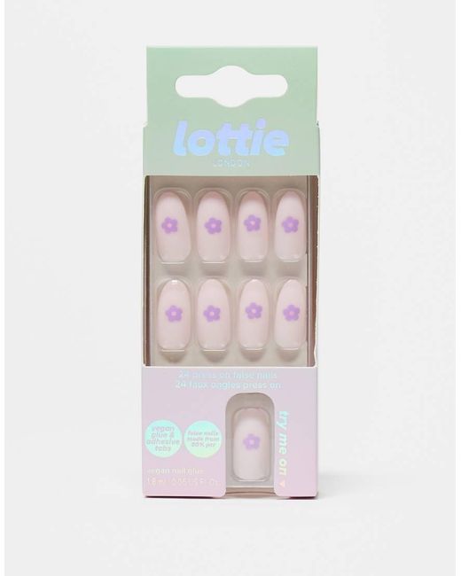 Uñas Postizas Stay Press'D De London: Modelo-Beis Neutro Lottie de color White