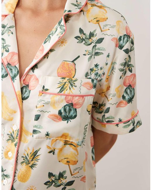 Abercrombie & Fitch Brown – kurzärmliges pyjama-hemd aus satin mit em zitronenmuster, kombiteil