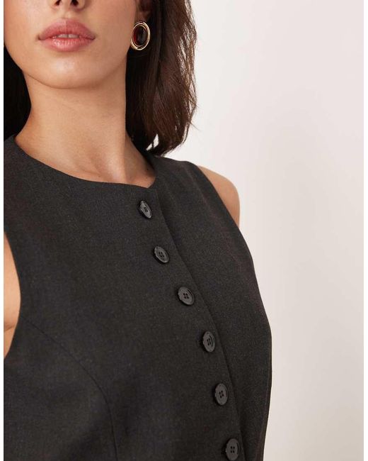 Daisy di Mango in Black