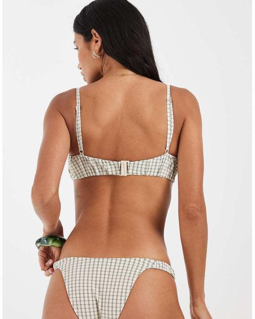 ASOS Vollere Buste in het White