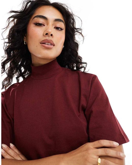 ASOS Recht T-Shirt Met Opstaande Boord in het Red