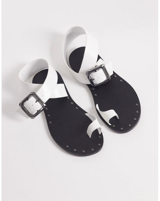 ASOS Freely Toe Loop Cross Strap Flat Sandals in White | Lyst