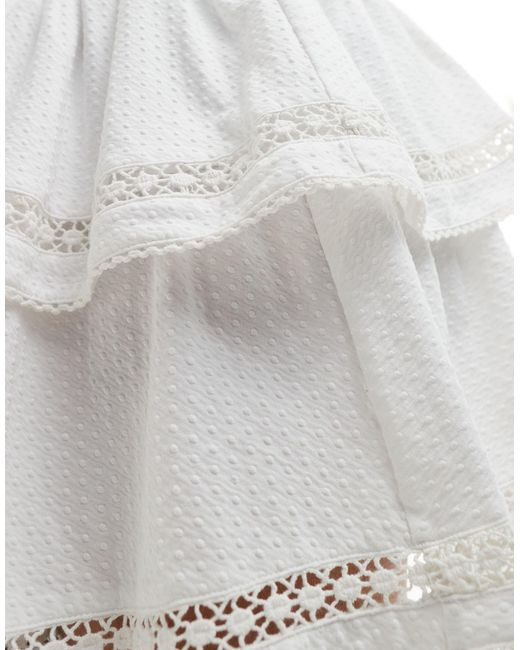 Falda blanca con cinturilla fruncida e insertos ASOS de color White