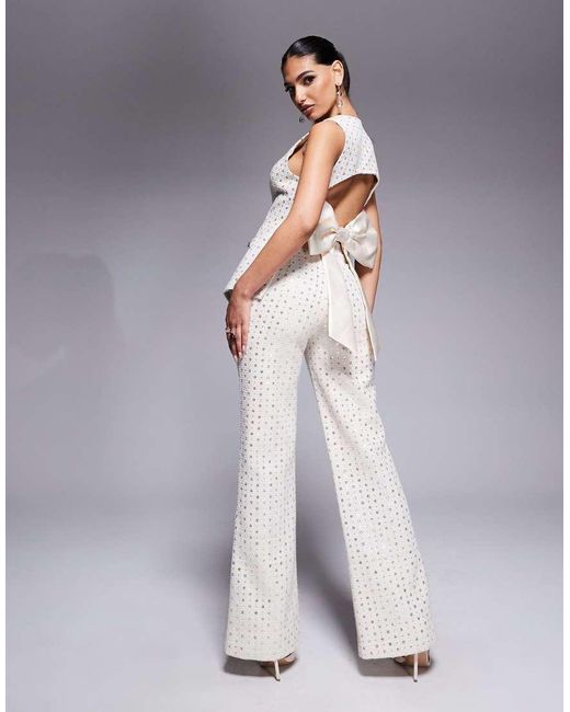 Chaleco De Traje De Bouclé Con Abalorios Y Lazo En La Espalda De (Parte De Un Conjunto)-Blanco ASOS de color White