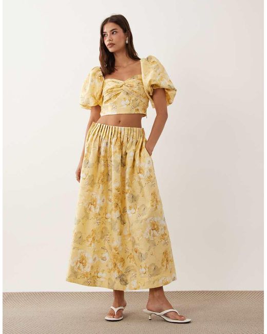 Y.A.S Natural Off-shoulder Volume Sleeve Crop Top