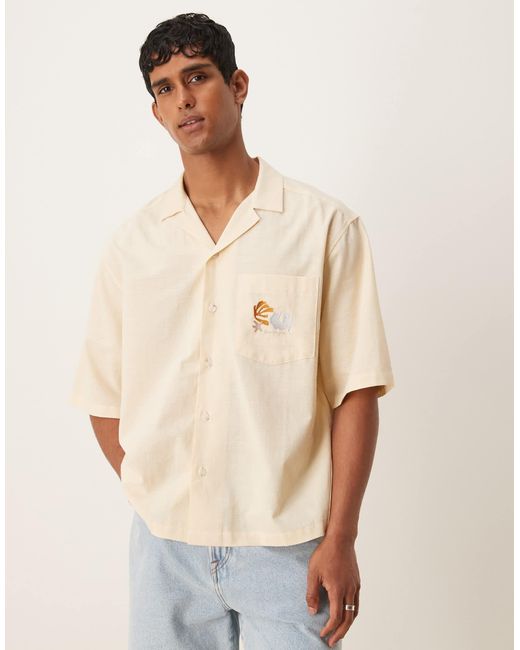 Chemise coupe carrée oversize avec col à revers et broderie sur la poitrine - beige ASOS pour homme en coloris Natural