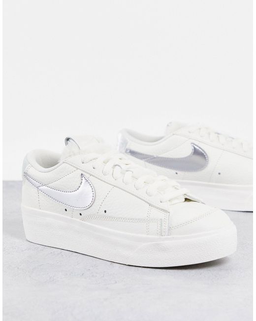 Blazer low - sneakers con plateau color cremaNike in Gomma di colore Bianco  | Lyst