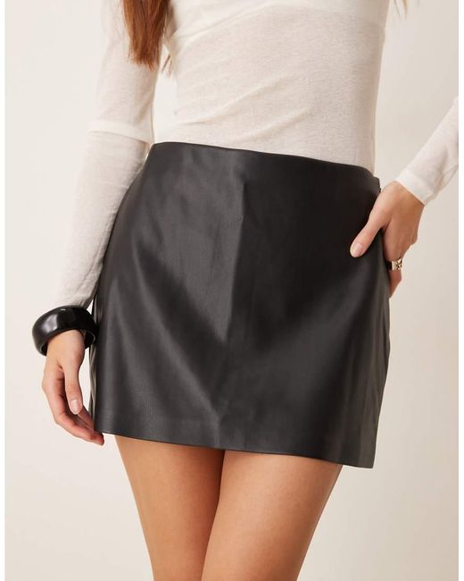 Abercrombie & Fitch Natural Curve Love Ultra High Rise Vegan Leather Mini Skirt