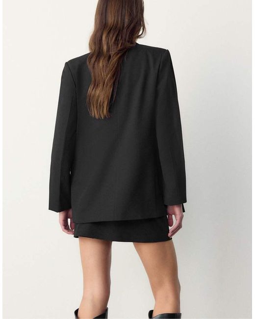 Blazer Aperto di Stradivarius in Black