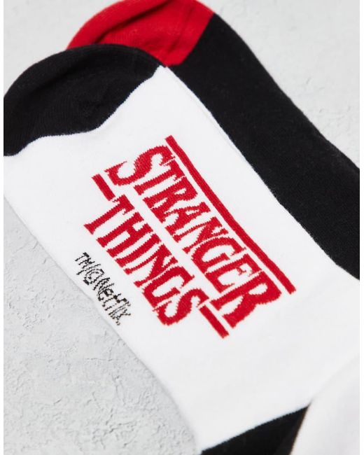 Confezione Da 2 Paia Di Calzini Bianchi E Neri Con Grafica Stranger Things di ASOS in Black da Uomo