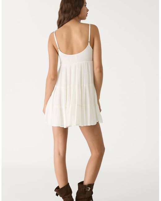 Vestito Corto Écru Con Spalline Sottili di Stradivarius in Natural