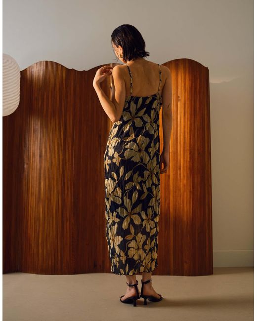 TOPSHOP Black Floral Print Crinkle Mesh Maxi Dress