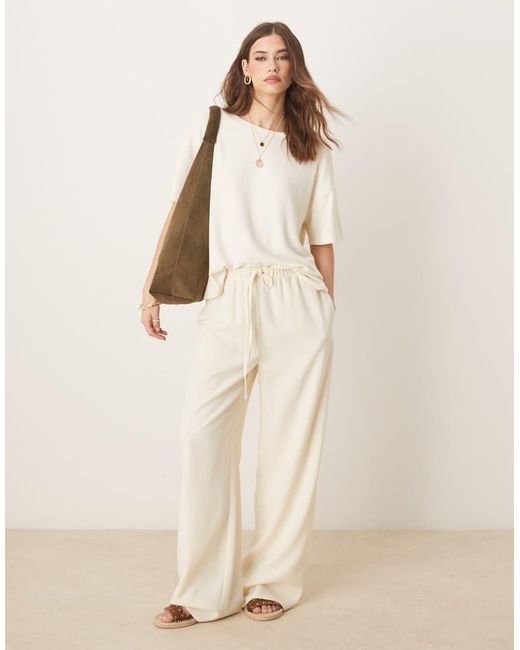 ASOS Gebreid T-Shirt Met Geweven Boord in het Natural