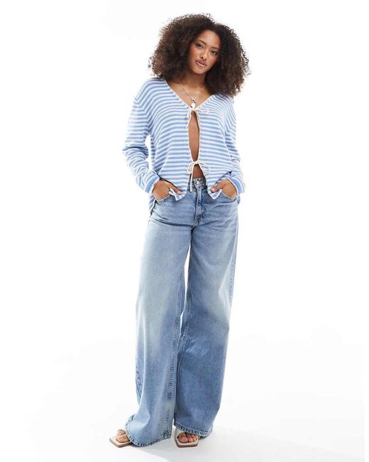 Cárdigan Azul A Rayas Extragrande Con Cuello De Pico Y Lazada Delantera De Punto De ASOS de color Blue