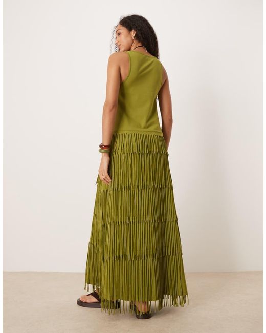 Vestido Largo Con Cuello De Nadadora Y Flecos De ASOS de color Green