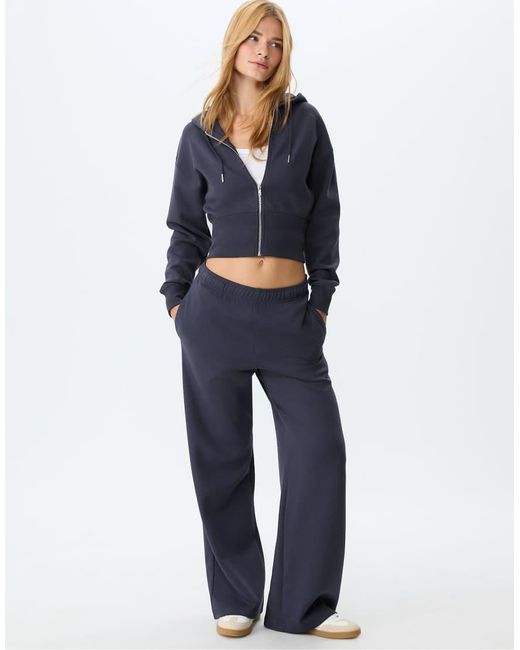 Felpa Con Cappuccio Blu Scuro Con Zip di Stradivarius in Blue