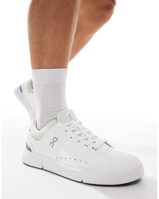On Shoes White On The Roger Advantage Trainers for men