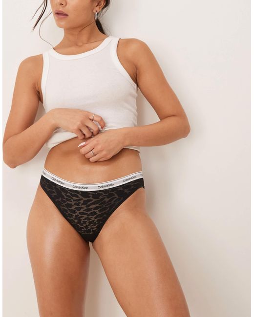 Modern - bas Calvin Klein en coloris Brown