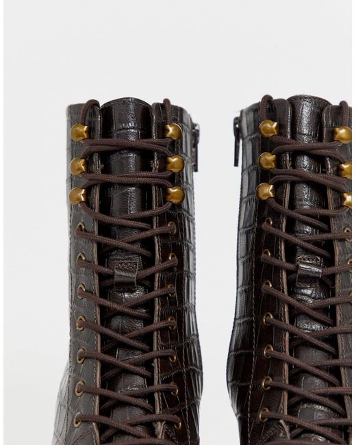 lace up square toe boots