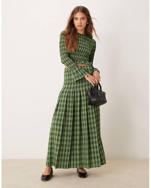Crop top d'ensemble froncé à carreaux - et vert Glamorous en coloris Green