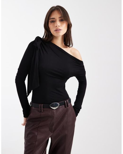 Miss Selfridge Black Bow Detail Off The Shoulder Bodysuit