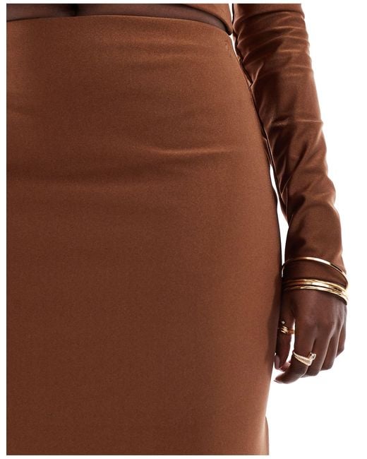 Falda midi marrón con acabado brillante ASOS de color Brown