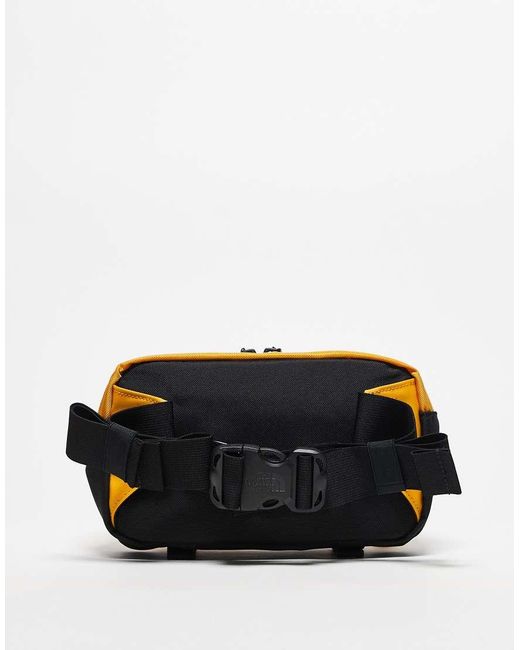 The North Face Base Camp in het Orange