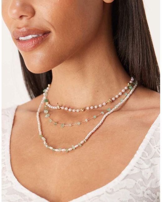 Collana Multifilo Con Pietra Sintetica E Perle Sintetiche di ASOS in Natural