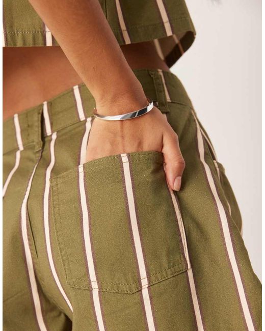 Pantalones Cortos Vaqueros Acampanados A Rayas De (Parte De Un Conjunto)-Verde ASOS de color Natural