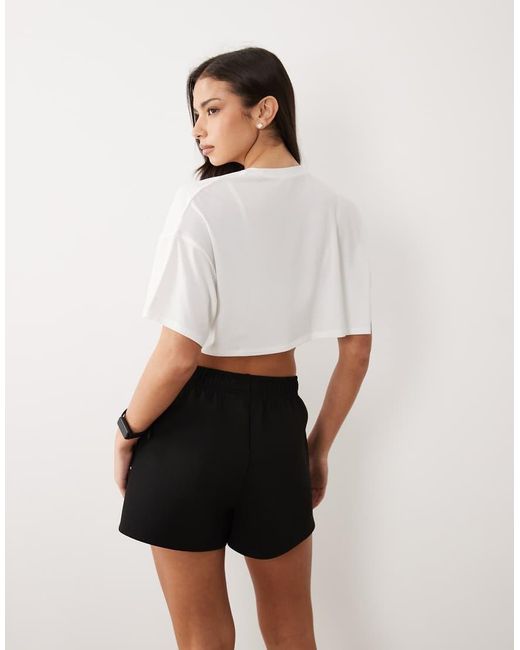 4505 White Performance Jersey Ultra Cropped Quick Dry T-shirt