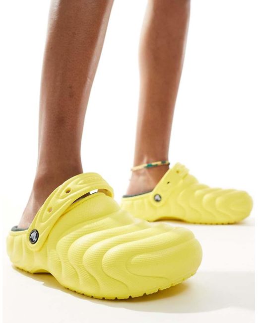 CROCSTM Yellow Classic Lined Overpuff Clog